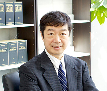 饗庭靖之の写真